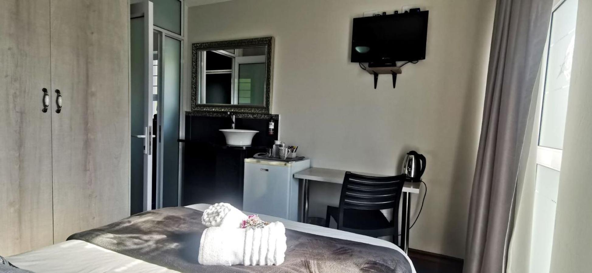Bokmakierie Gastehuis Emalahleni Pty Ltd 외부 사진