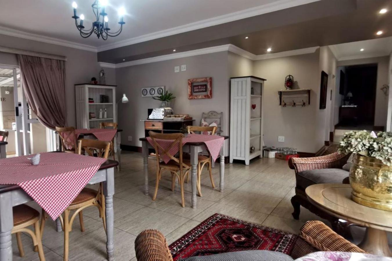 Bokmakierie Gastehuis Emalahleni Pty Ltd 외부 사진