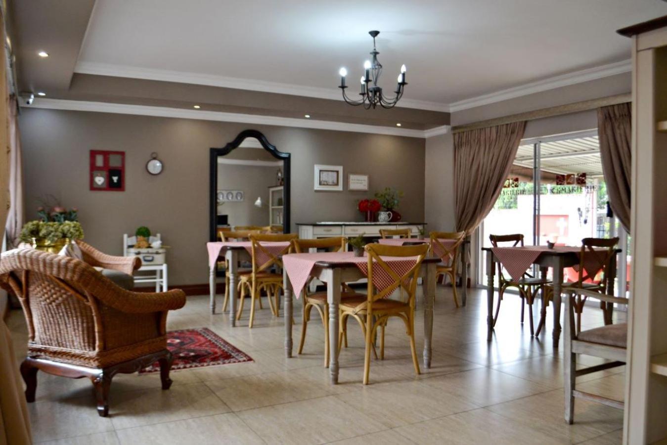 Bokmakierie Gastehuis Emalahleni Pty Ltd 외부 사진