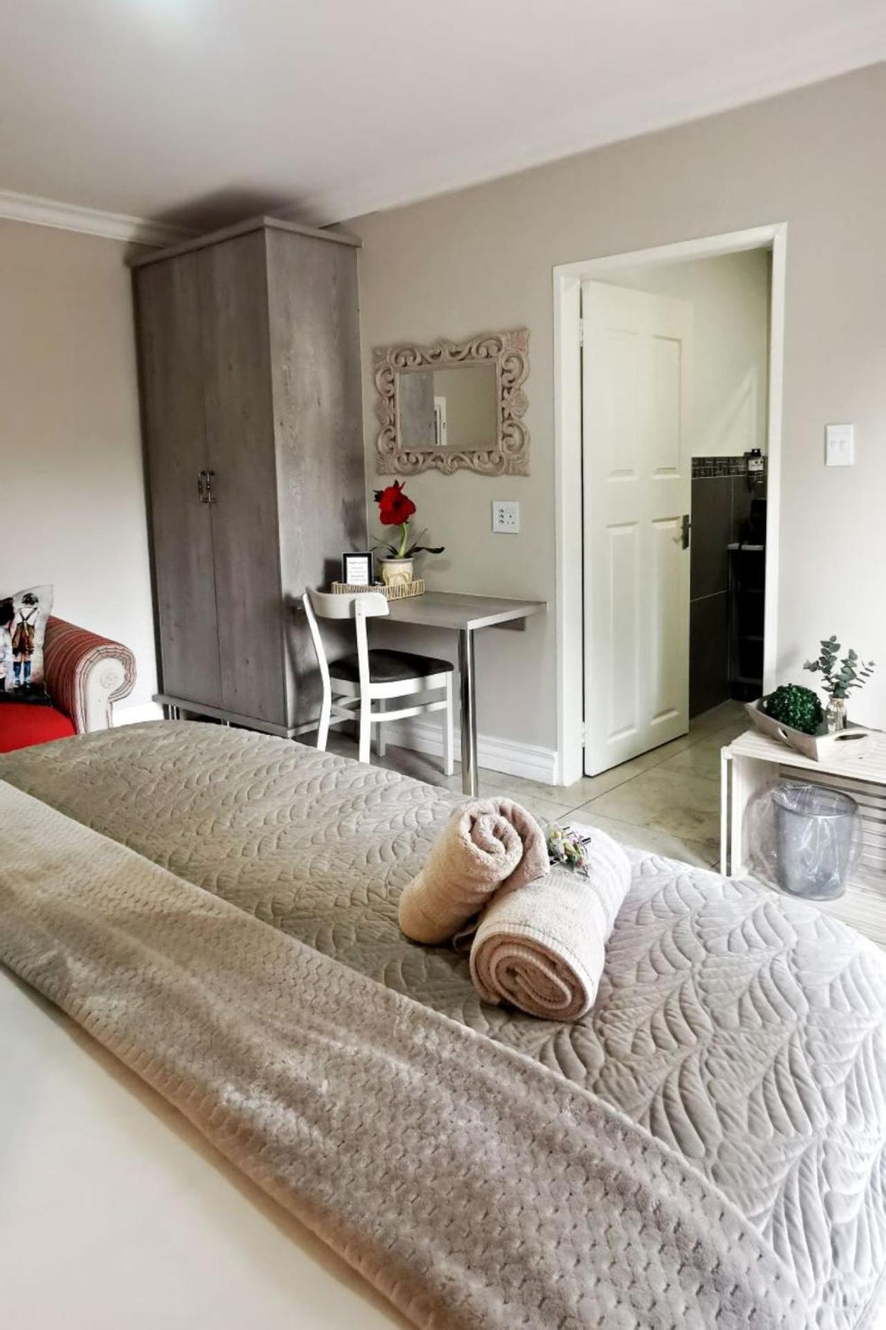 Bokmakierie Gastehuis Emalahleni Pty Ltd 외부 사진
